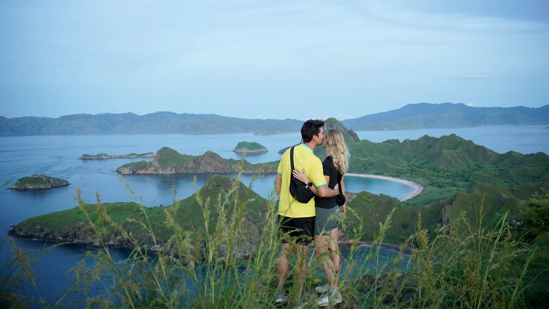 Choosing the Perfect Komodo Adventure Open Trip vs Private Trip