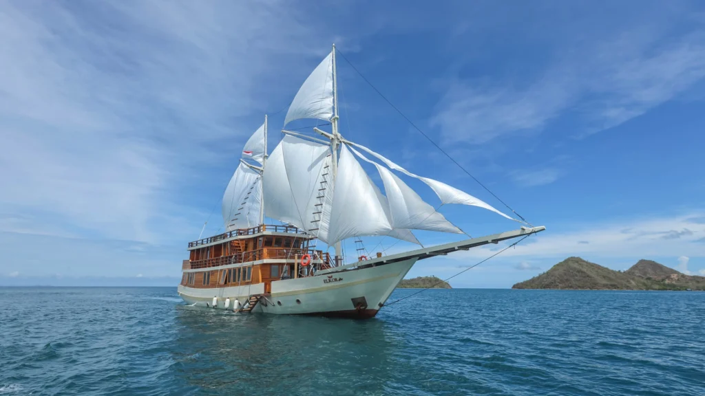 Elrora Liveaboard