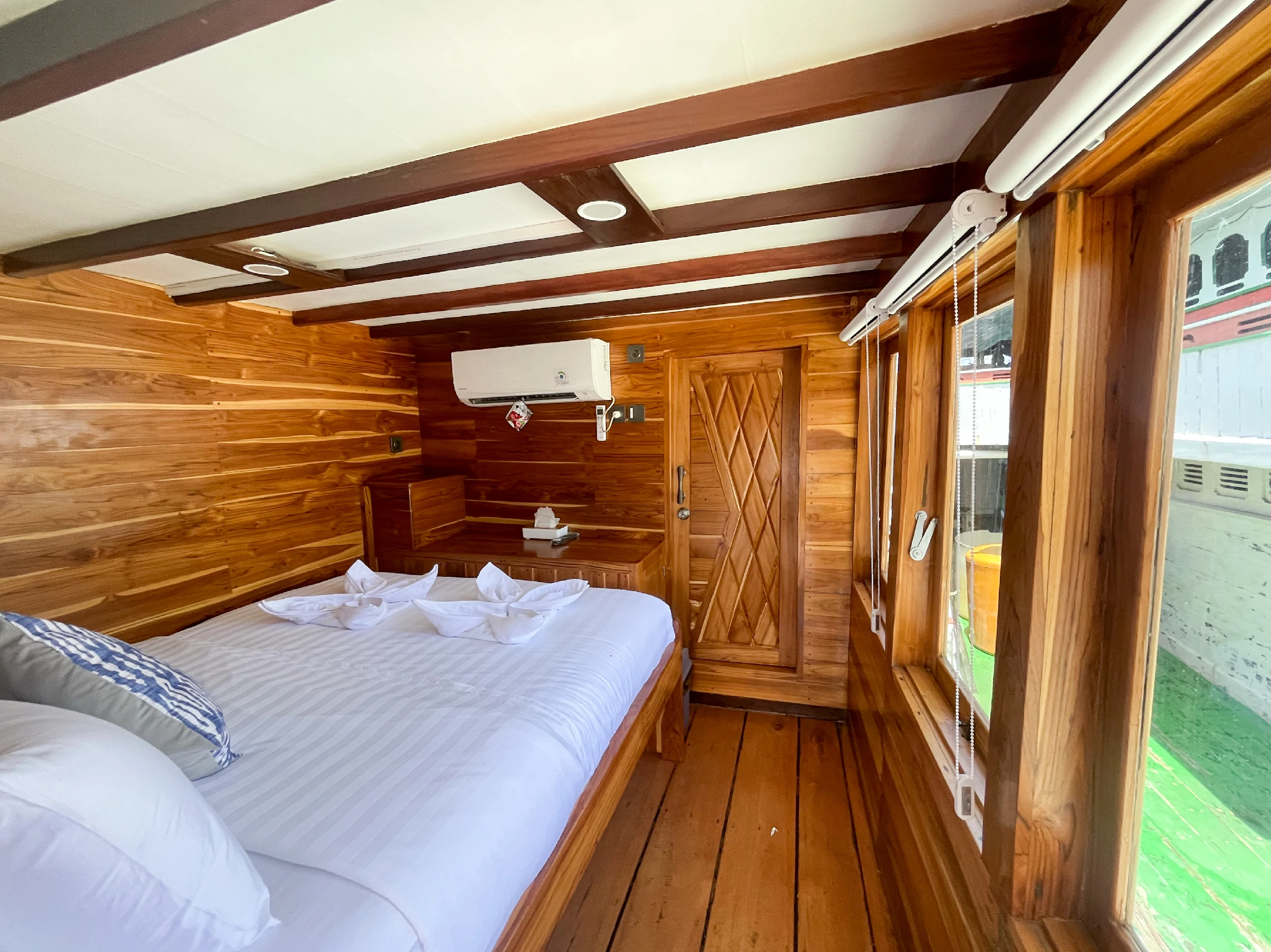 Deluxe Ocean View 1_Soe Besar Vanrei