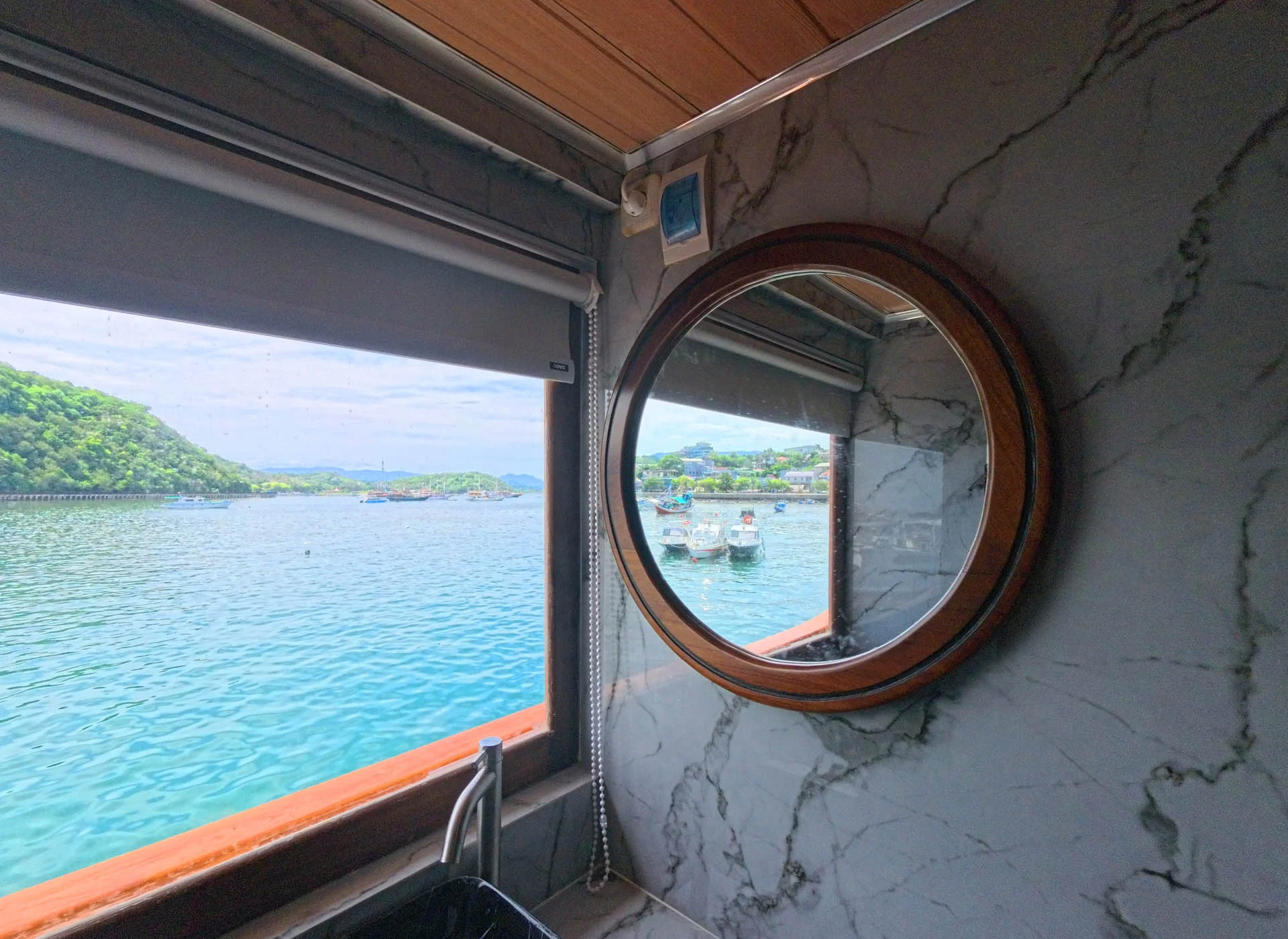 Arfisyana02-Deluxe Panoramic-Bathroom