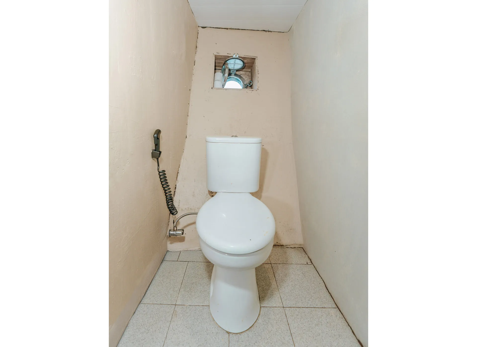 Marea-Sharing Cabin Twin